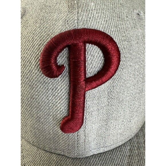 Philadelphia Phillies The Lounge 59Fifty Gray Fitted New Era Red P MLB Size 7 - Picture 2 of 11